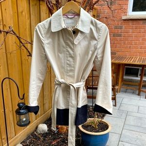 3/$20 Banana Republic, short, two-tone tench